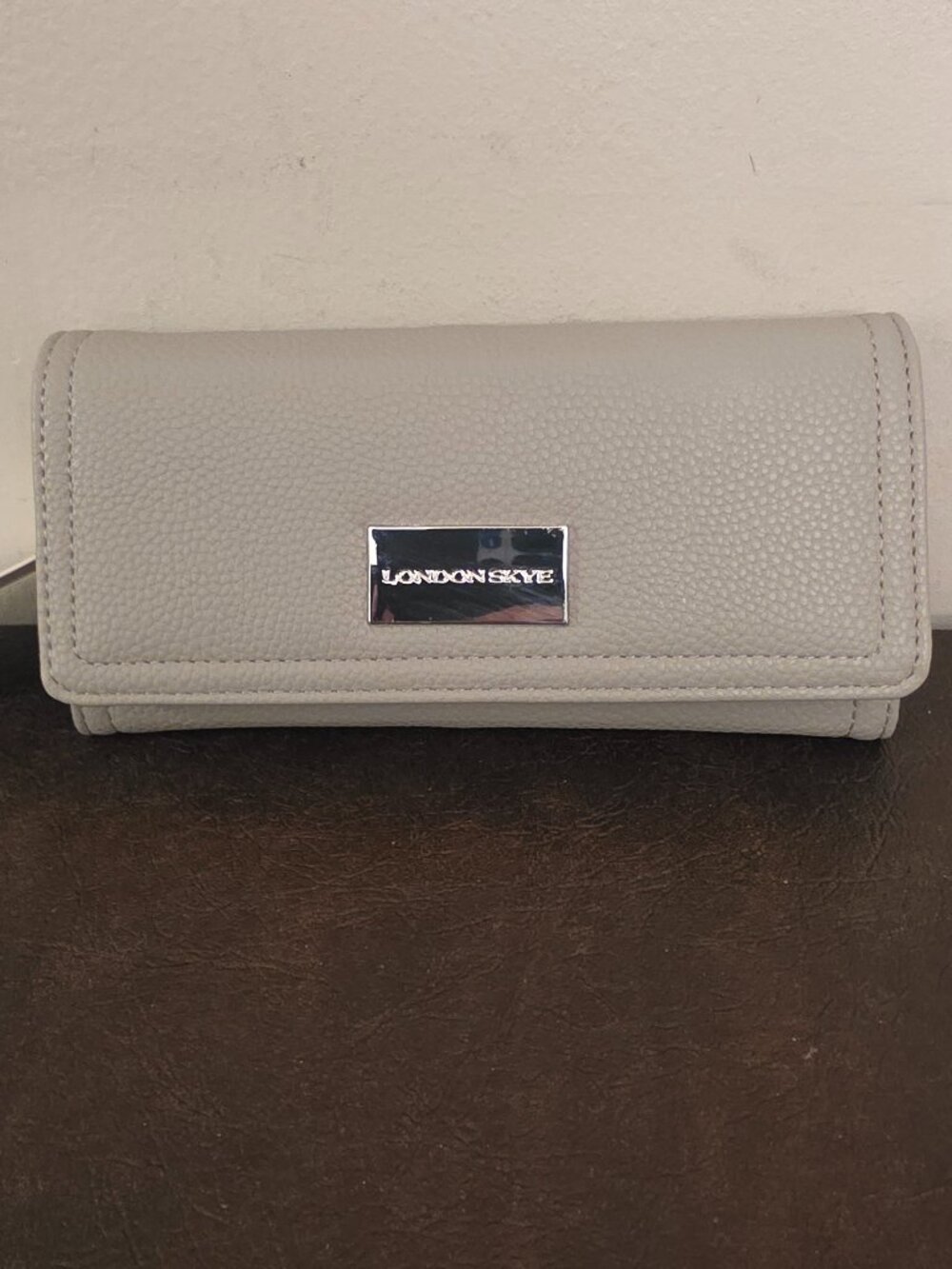 London Skye Wallet compact accessory Faux Pebbled Leather Texture